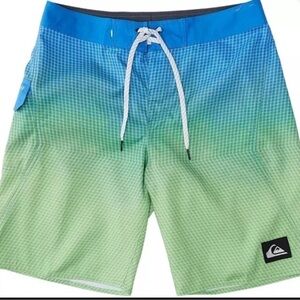 Quiksilver techlite 20” boardshort